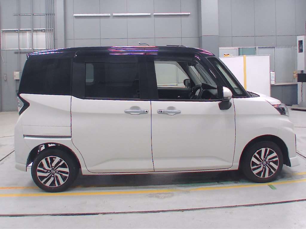 2023 Toyota Roomy CUSTOM G