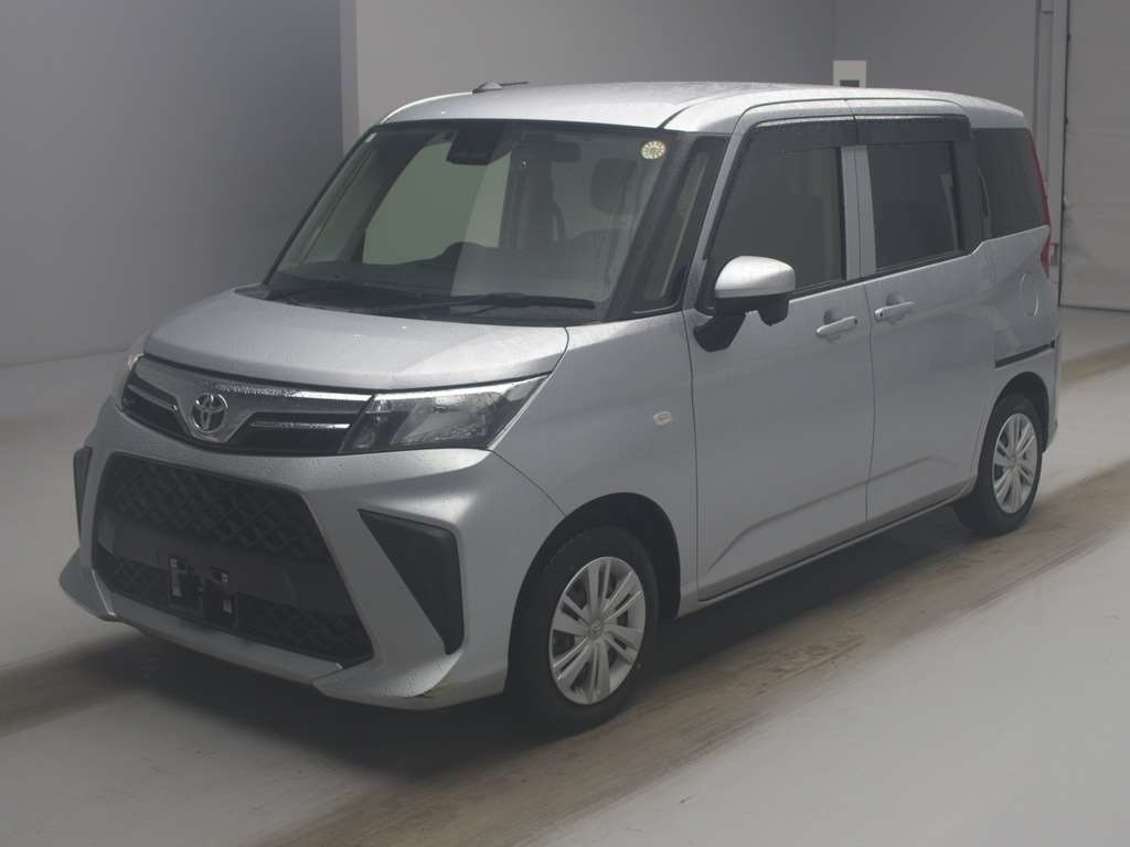 2023 Toyota Roomy X