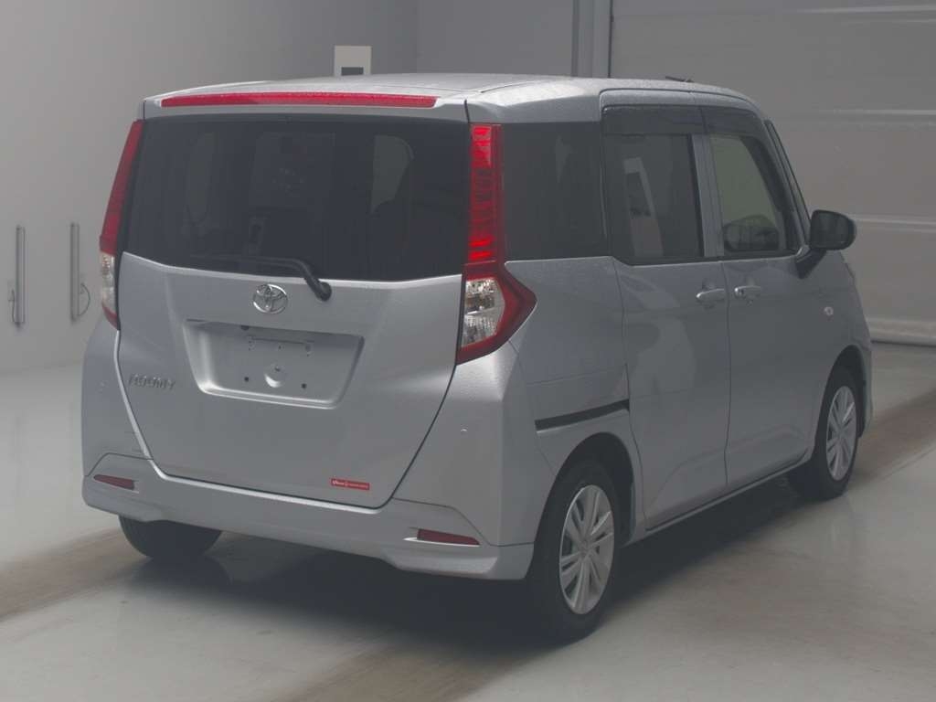 2023 Toyota Roomy X