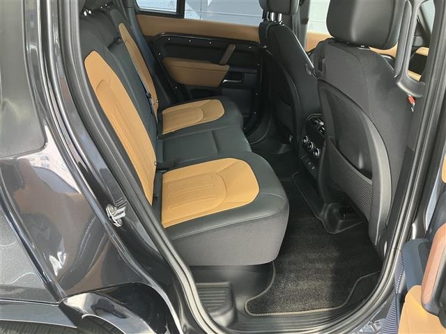 2024 Land Rover Defender DEFENDER 110X4WD
