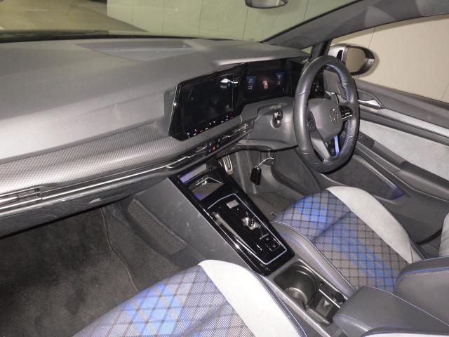 2023 Volkswagen Golf R VARIANT TSI 4M