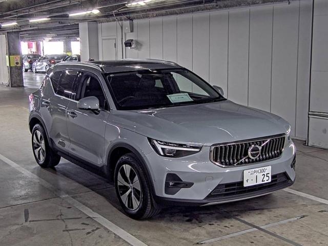 2026 Volvo Xc40 XC40 ULTRA B3