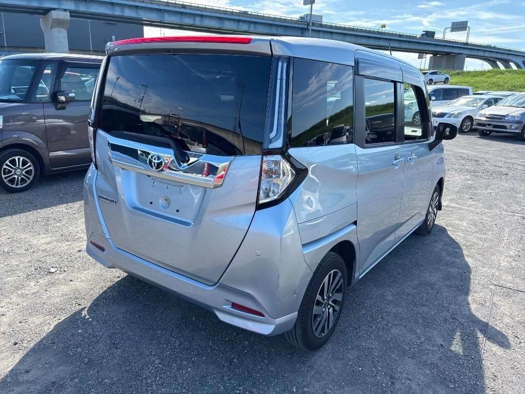 2023 Toyota Roomy CUSTOM G