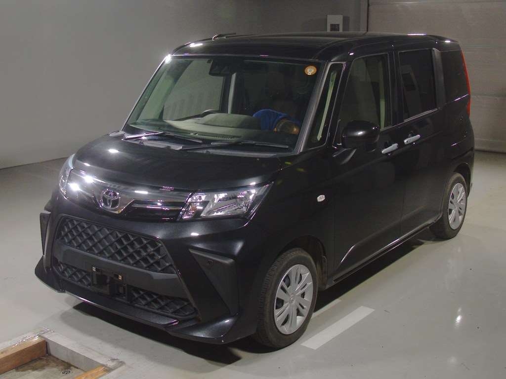 2024 Toyota Roomy X