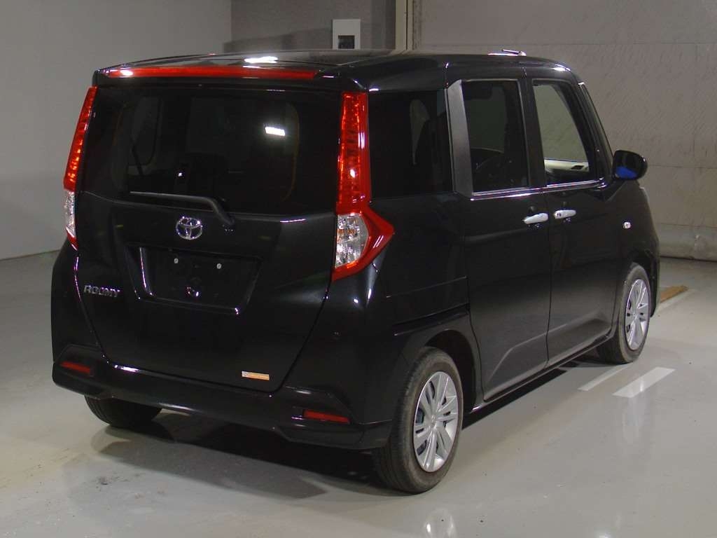 2024 Toyota Roomy X